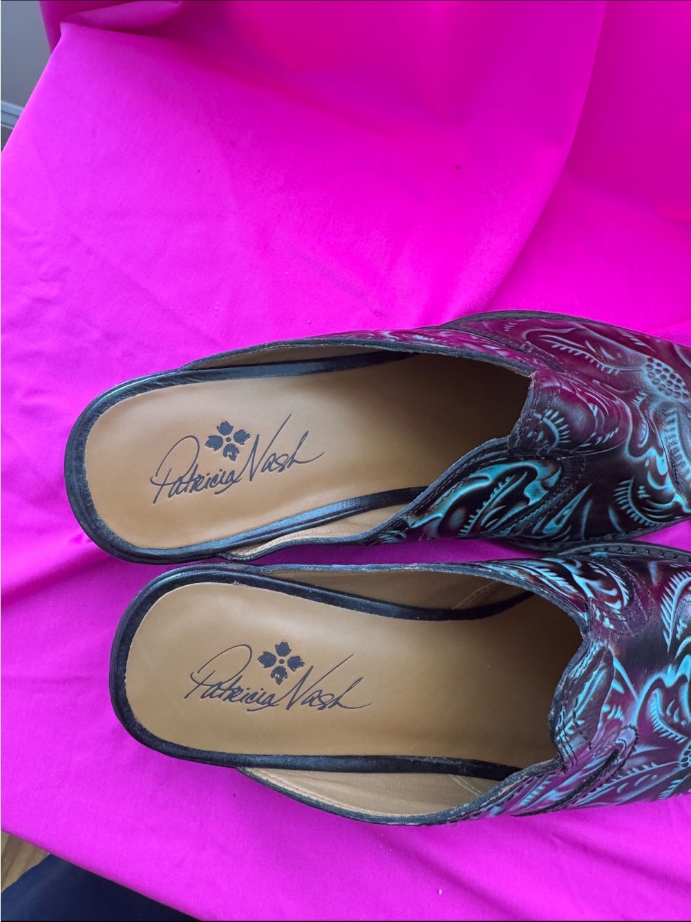 Patricia Nash Teal Embossed Leather Mule - Picture 2 of 4